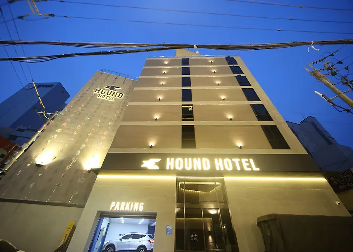 Dongnae Hound Sajik Minam Station * Busan