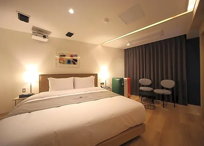 Dongnae Hound Sajik Minam Station Hotel Busan