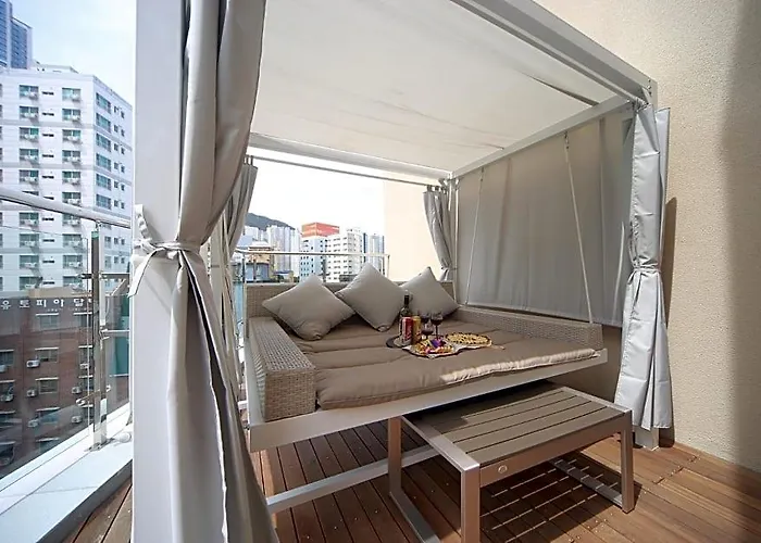 Dongnae Hound Sajik Minam Station Hotel Busan
