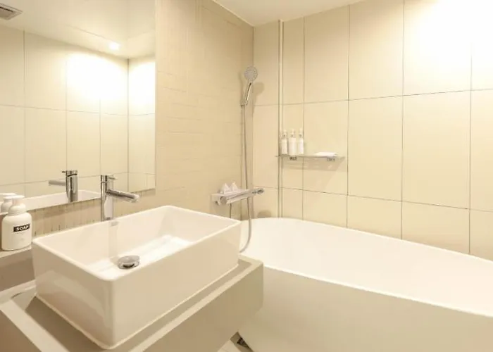Hotel Dongnae Hound Sajik Minam Station *
