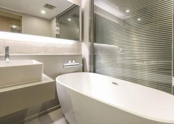 Hotel Dongnae Hound Sajik Minam Station *