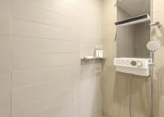 Dongnae Hound Sajik Minam Station Hotel *