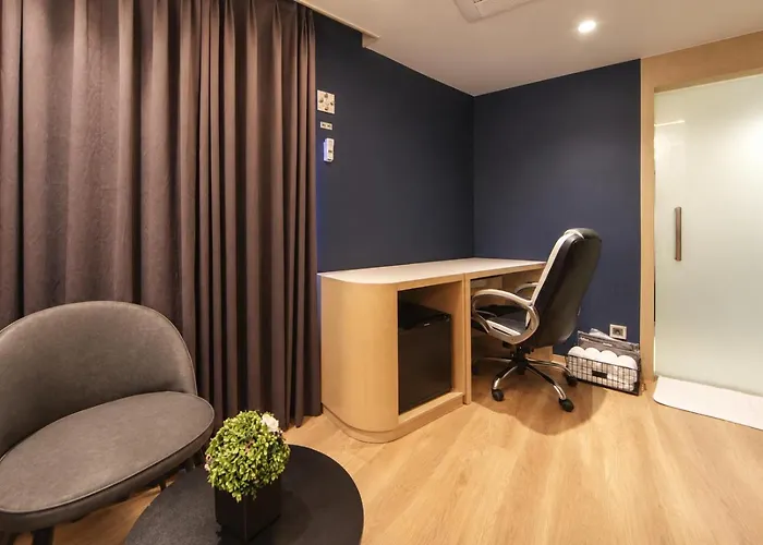 Hotel Dongnae Hound Sajik Minam Station Busan